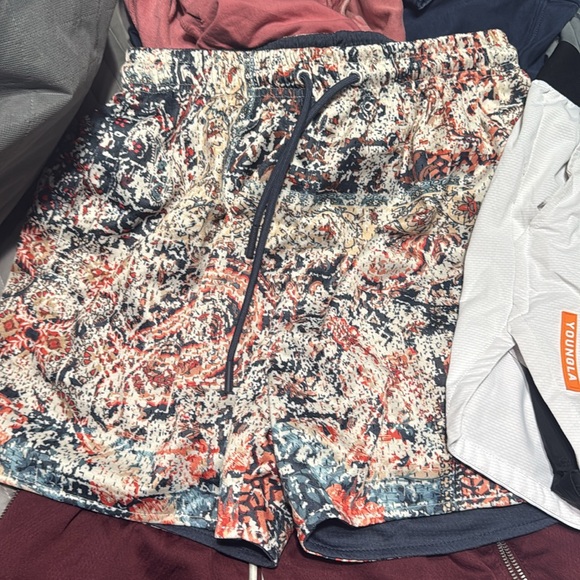 Young LA short collection
4 pairs - all mediums
1 reversible pair
1 liner pair - Picture 5 of 6